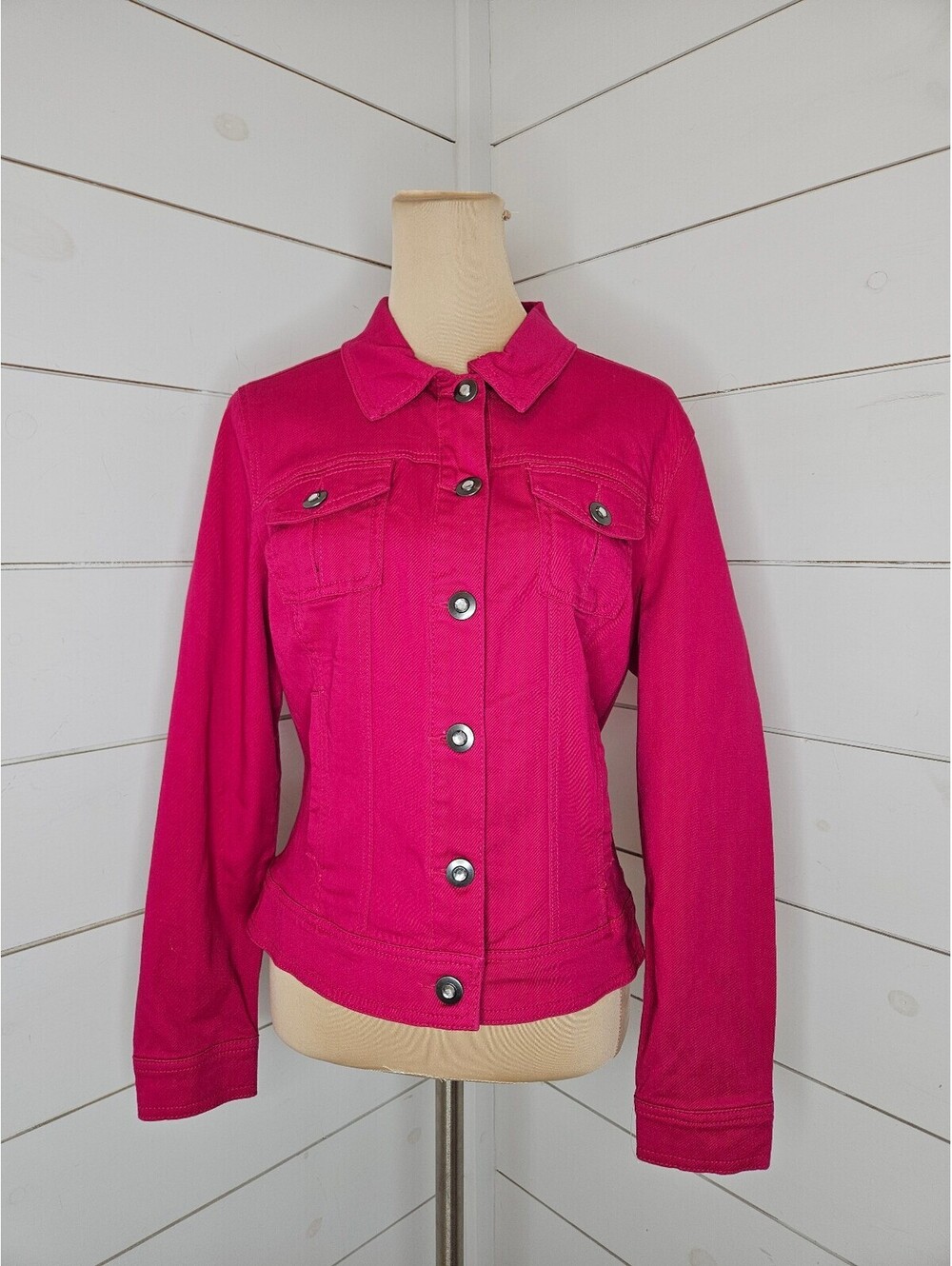 NWOT Roz & Ali large pink denim jacket with jeweled buttons